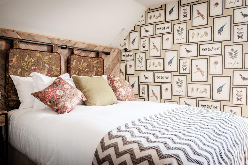 Hotel The Queen's Head 3*