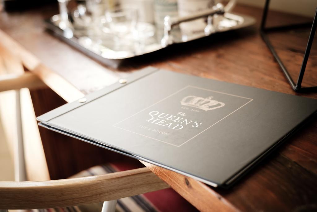 Hotel The Queen's Head 3*