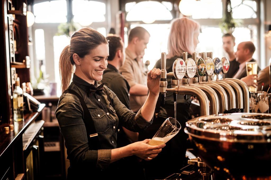 The Queen's Head 3* Kingston upon Thames (Greater London)